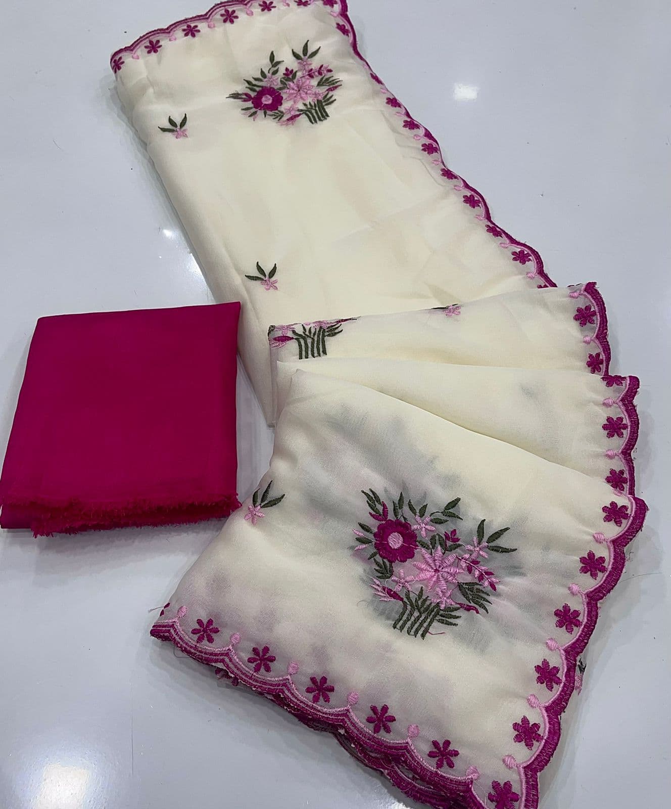 Georgette Saree — Silk fabric — Georgette — buy online India